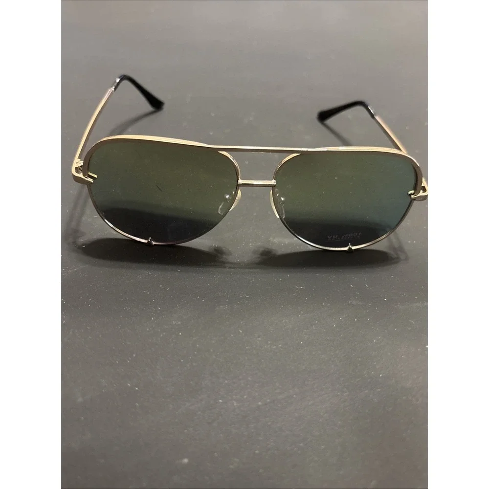 Unbranded Gold Tone Aviator Sunglasses Green Lenses 100% UV Protection